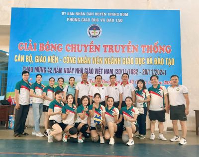 Ch&uacute;c mừng kết quả qu&yacute; thầy c&ocirc; tham gia thi đấu b&oacute;ng chuyền ch&agrave;o mừng 42 năm ng&agrave;y Nh&agrave; gi&aacute;o Việt Nam